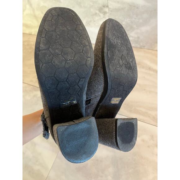 Muk Luks Women’s Heeled Booties Gray Side Zip Buckle Boho City Boots 38 US 8 - Picture 6 of 8